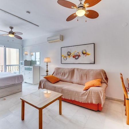 Homeforguest Bright Studio In La Carihuela Near The Beach Torremolinos Luaran gambar