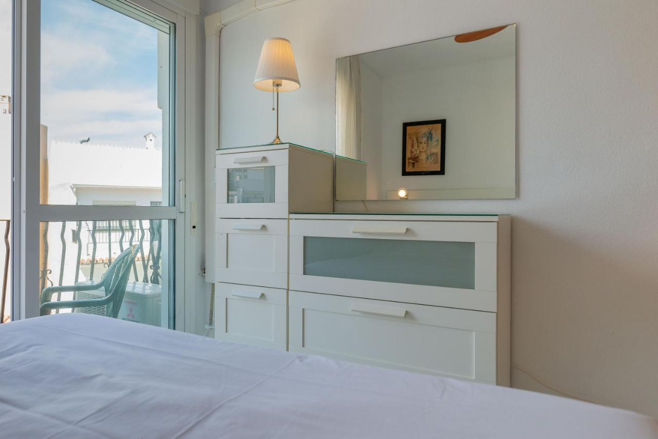 Homeforguest Bright Studio In La Carihuela Near The Beach Torremolinos Luaran gambar