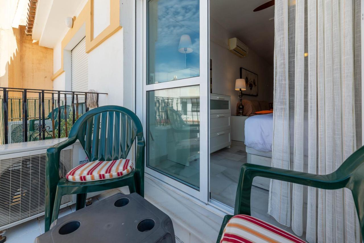 Homeforguest Bright Studio In La Carihuela Near The Beach Torremolinos Luaran gambar