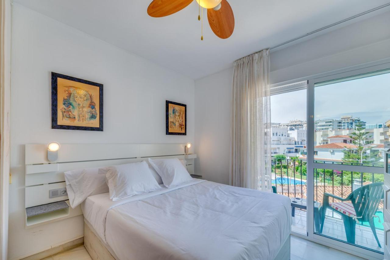 Homeforguest Bright Studio In La Carihuela Near The Beach Torremolinos Luaran gambar